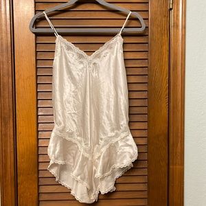Vintage cream teddy camisole size M